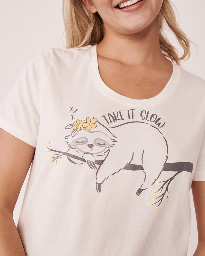 la Vie en Rose Women’s Snow white Scoop Neck T-shirt