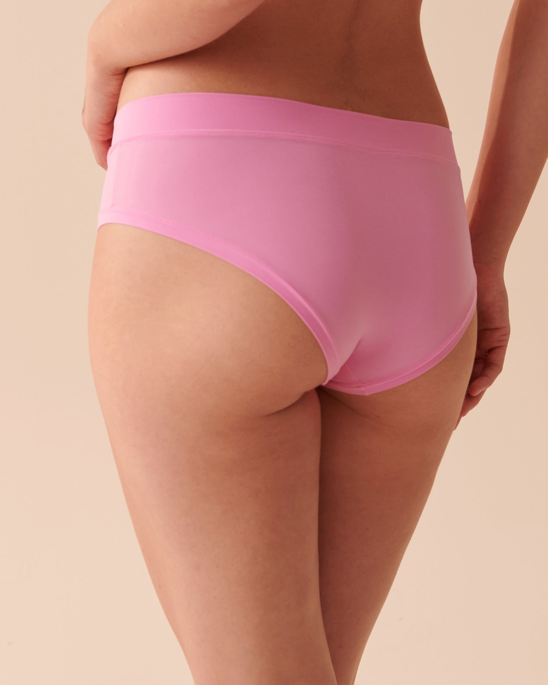 la Vie en Rose Women’s Daring Pink Perfect Fit Hiphugger Panty