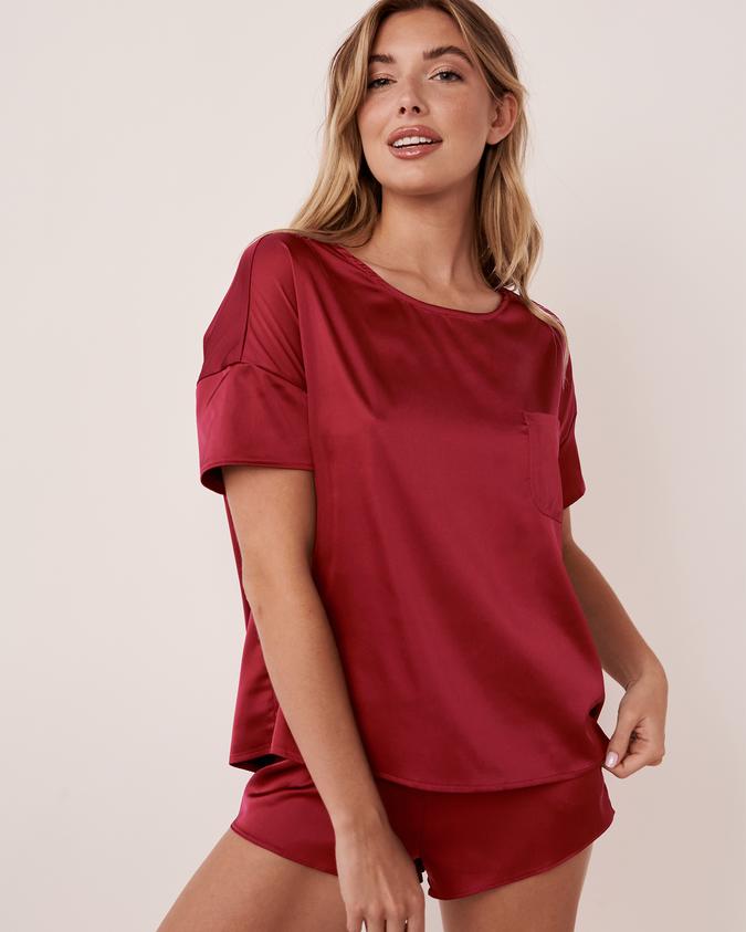la Vie en Rose Women’s Red wine Satin T-shirt