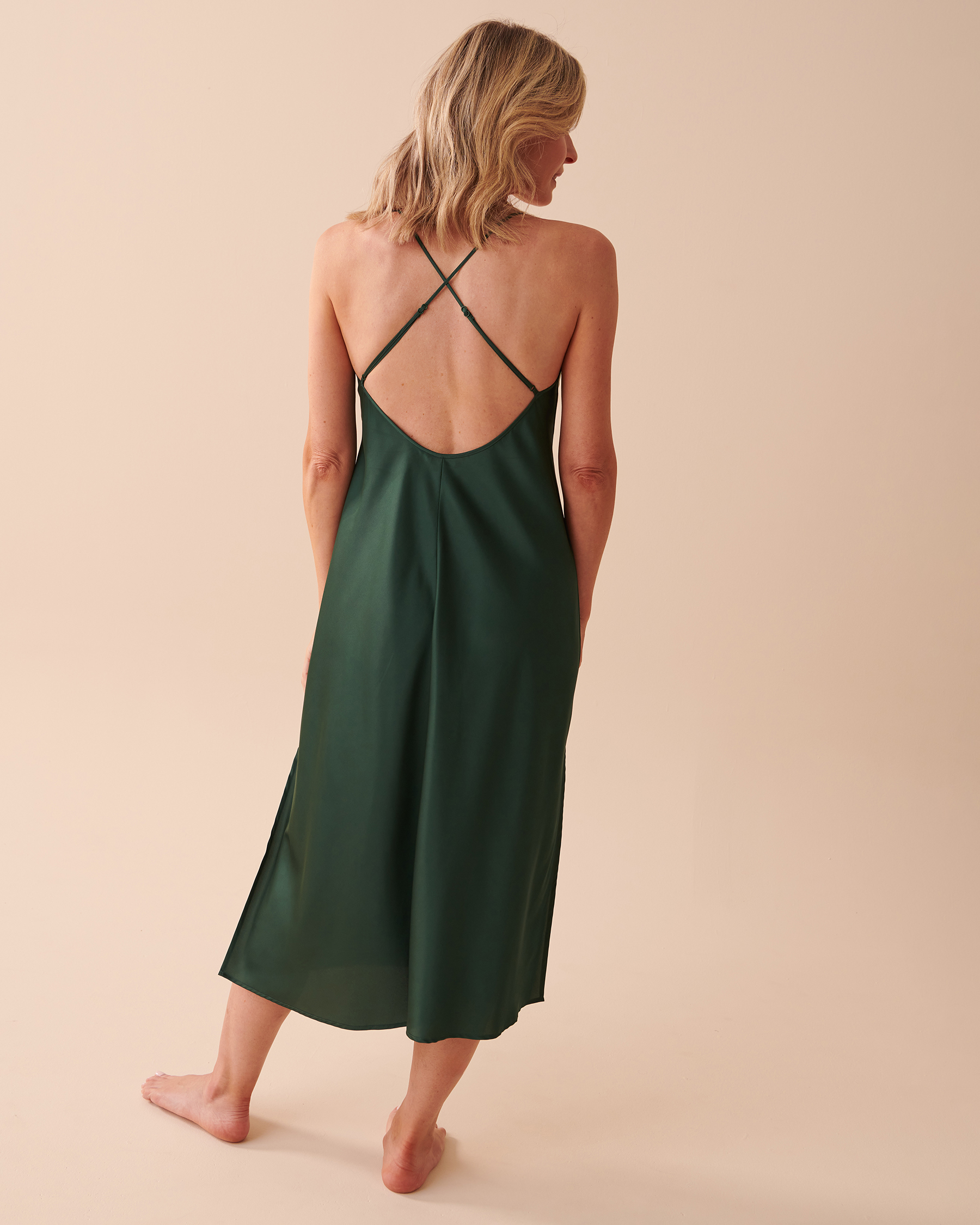 la Vie en Rose Women’s Pine Green Satin Nightie