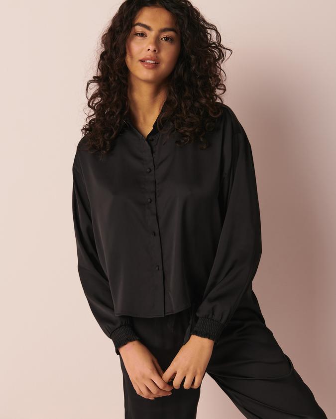 la Vie en Rose Women’s Black Black Satin Long Sleeve Button-down Shirt