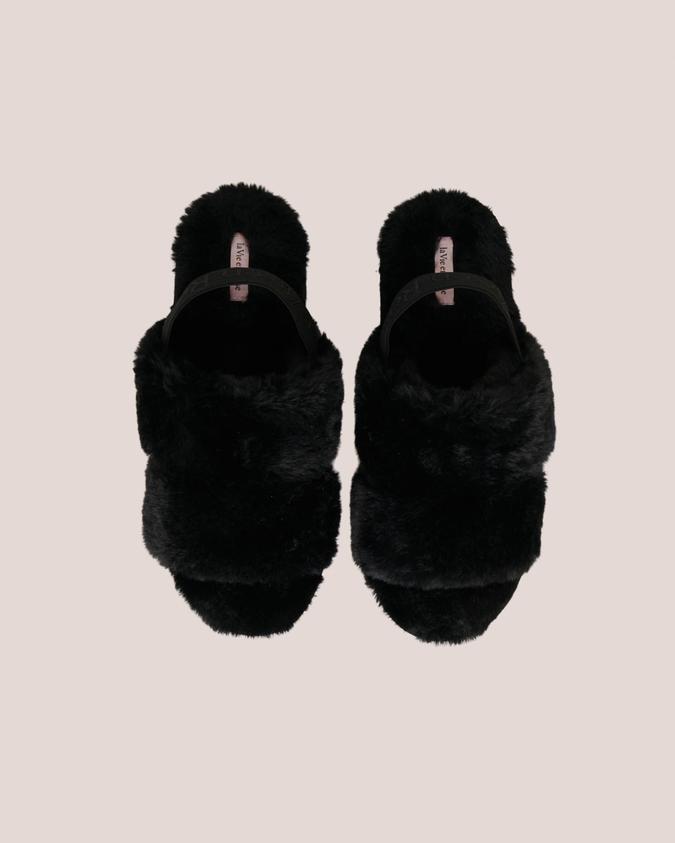 la Vie en Rose Women’s Black Plush Open Slide Slippers