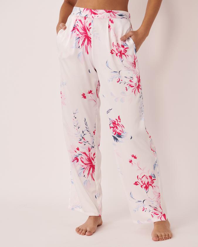 la Vie en Rose Women’s White garden Satin Pants