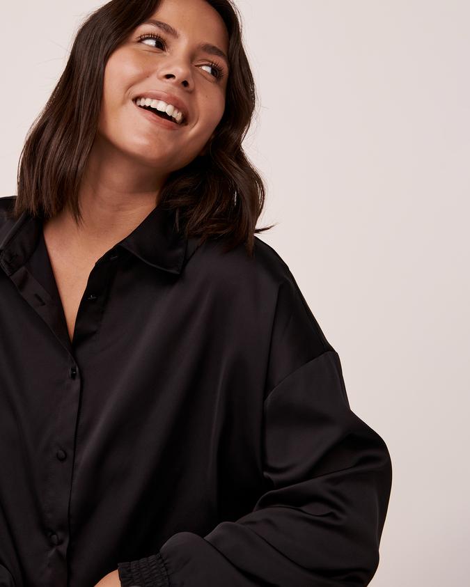 la Vie en Rose Women’s Black Black Satin Long Sleeve Button-down Shirt